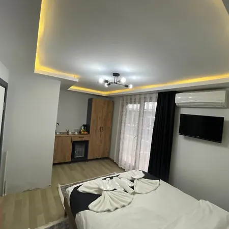 Hotel Le Valeria Deluxe *