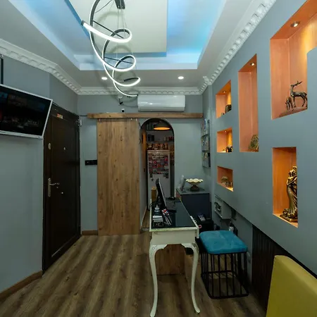 Le Valeria Deluxe Hotel